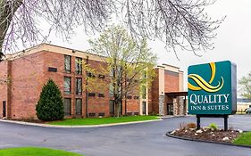 Quality Inn & Suites Arden Hills Saint Paul North